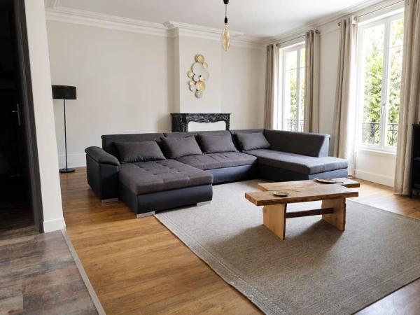 Vente                                                      Immeuble
                        
                     10 pièces                      312 m2                     à Sedan