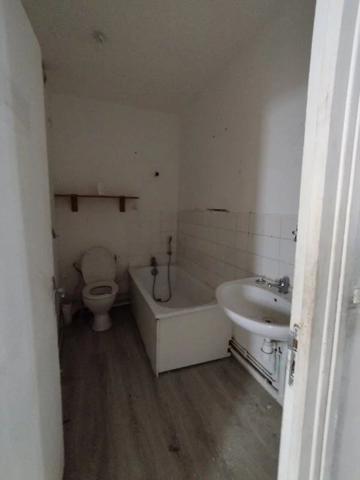 Vente                                                      Immeuble
                        
                     10 pièces                      312 m2                     à Sedan