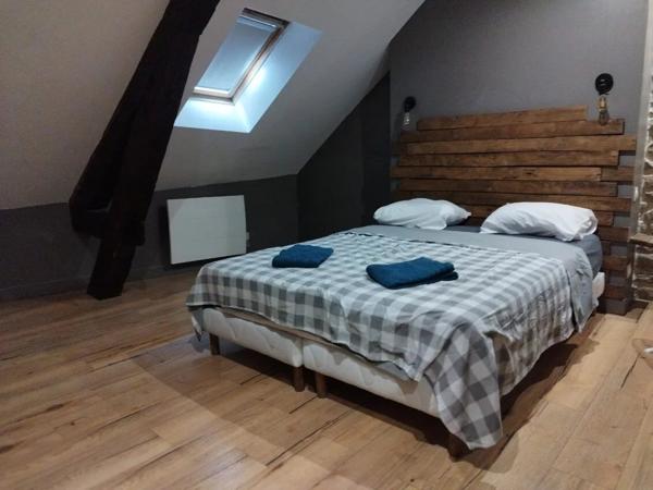 Vente                                                      Immeuble
                        
                     10 pièces                      312 m2                     à Sedan