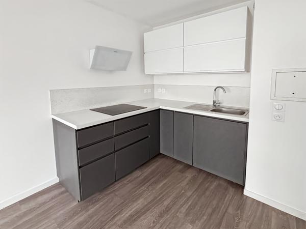 À LOUER - APPARTEMENT - MENNECY