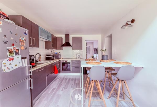 Parempuyre (33290) MAISON T3 - 2 CHAMBRES - JARDINET - HYPERCENTRE