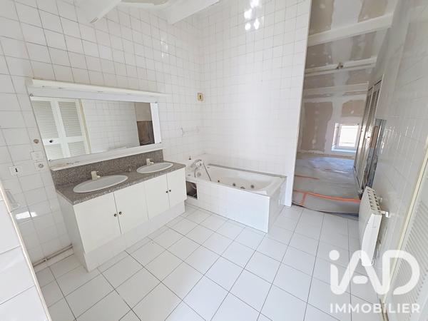 Appartement à vendre 2 pièces 79 m² La Rochefoucauld-en-Angoumois