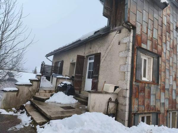 Immeuble composé de 6 appartements