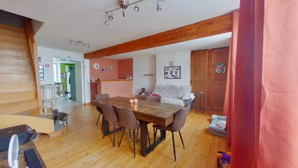 Immeuble composé de 6 appartements