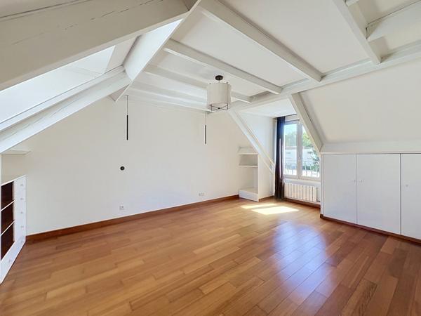 Maison Suresnes