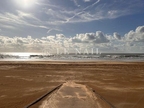 Elégante Villa balnéaire du XIXème siècle avec dépendances, à deux pas de la plage