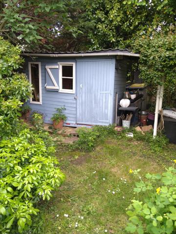 MAISON 184 M² - 5 CHAMBRES - CHEMINEE - VERANDA - JARDIN INTIMISTE - TRES VERDOYANT - GARAGES ET PARKING - SOUS-SOL TOTAL -