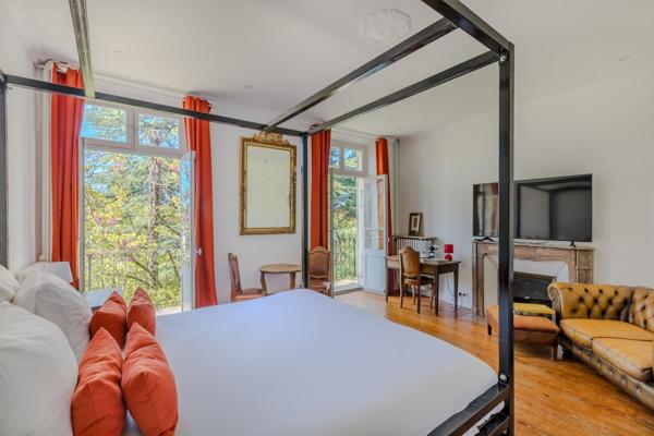 Vente Maison de maître Nyons 12 Pièces 303 m²