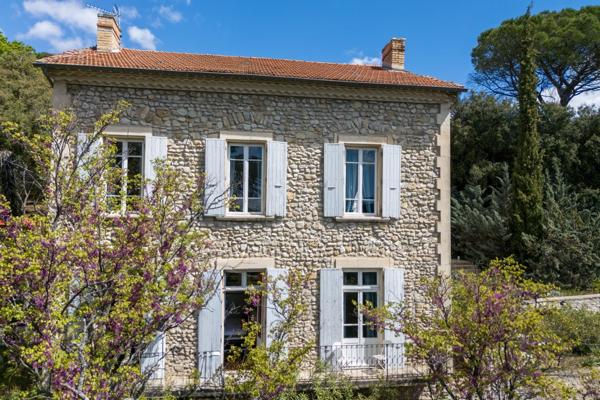 Vente Maison de maître Nyons 12 Pièces 303 m²