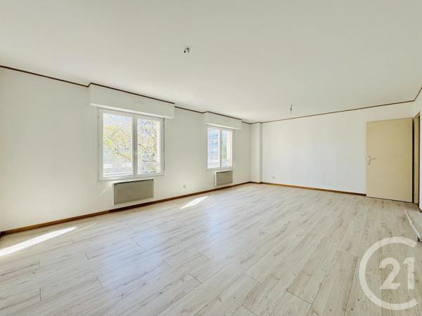 Appartement 3 à vendre  3 pièces - 79,58 m 2   STRASBOURG  - 67