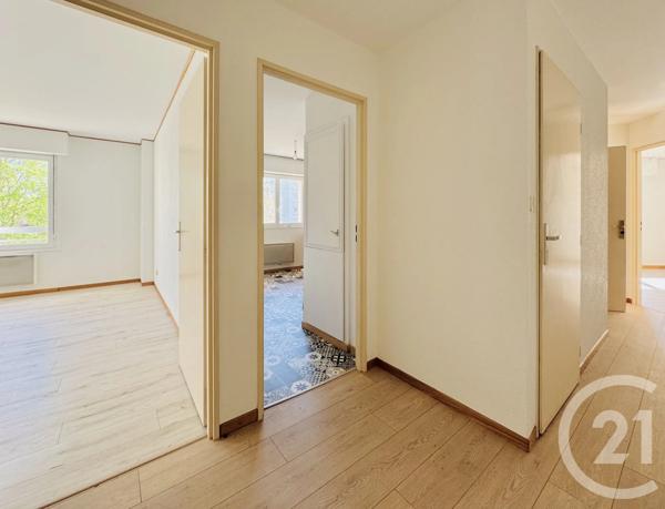 Appartement 3 à vendre  3 pièces - 79,58 m 2   STRASBOURG  - 67