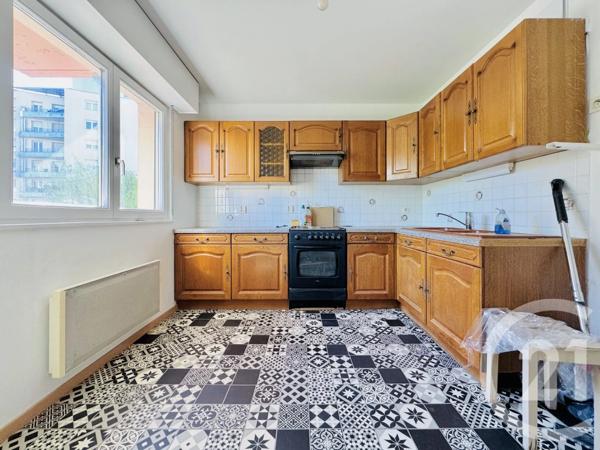 Appartement 3 à vendre  3 pièces - 79,58 m 2   STRASBOURG  - 67