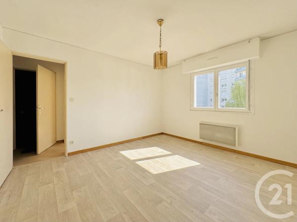 Appartement 3 à vendre  3 pièces - 79,58 m 2   STRASBOURG  - 67