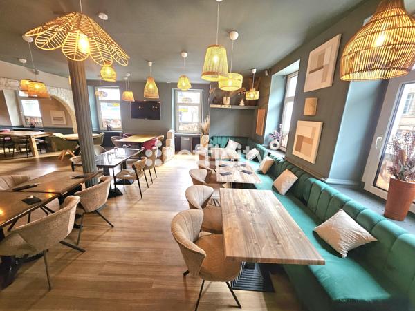 Fonds De Commerce
        
        - 92 m² Exclusivité 86 000 € *