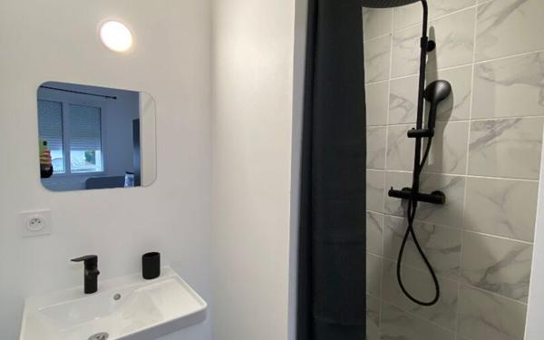 Appartement à louer    1 pièce •  Pessac