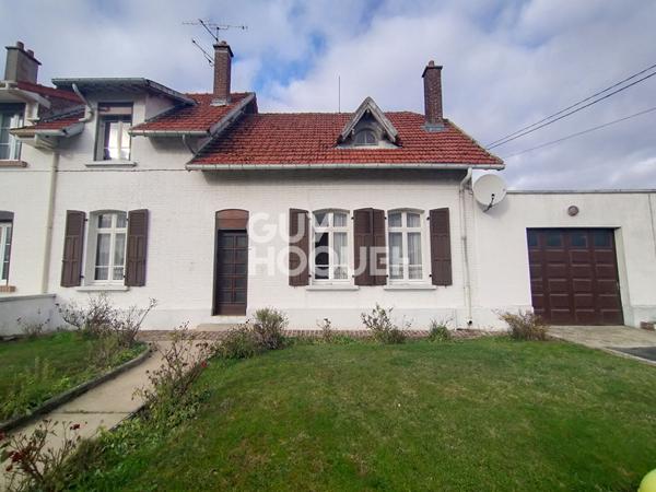 Maison à vendre à PERONNE (80200) - 3 chambres avec garage et jardin