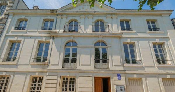 Appartement de caractère rénové avec jardin