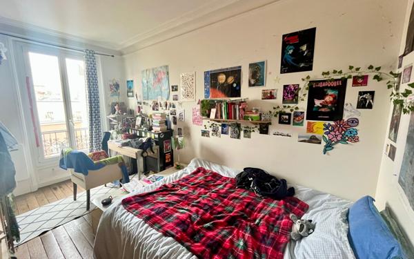 Appartement à vendre    3 pièces • 48,17 m2 Paris 18