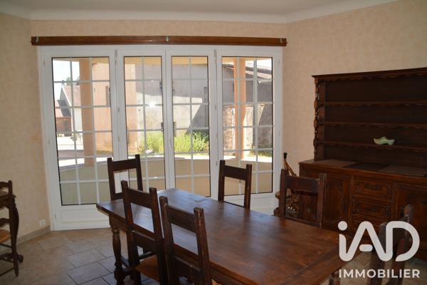 Maison à vendre 7 pièces 240 m² Isches
