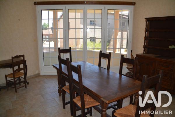 Maison à vendre 7 pièces 240 m² Isches