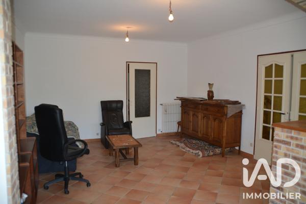 Maison à vendre 7 pièces 240 m² Isches
