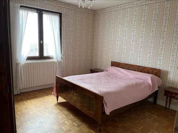 Maison à vendre |  Beynat |  4 pièces | 158 m²