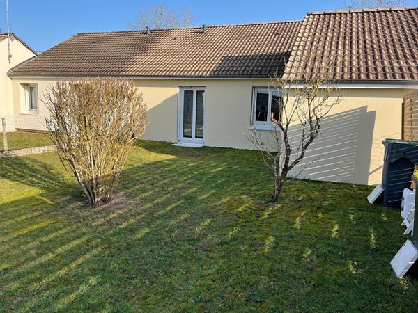 EN VENTE - SANCOINS - Maison Plain pied 1 chambre possible 2 terrain