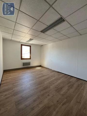 Location local commercial 70m²