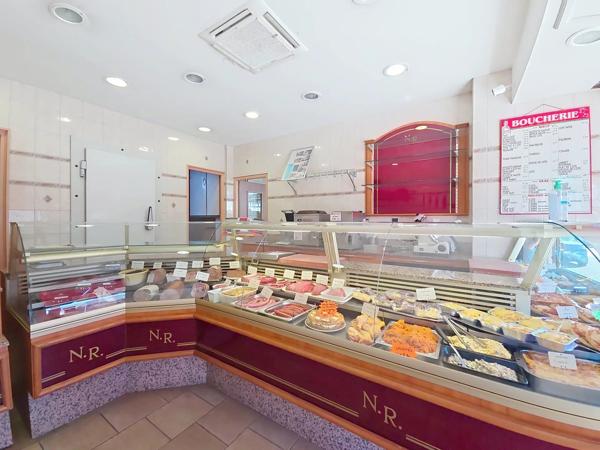 Vente                                                      Fonds de commerce
                        
                     10 pièces                      187 m2                     à Tergnier