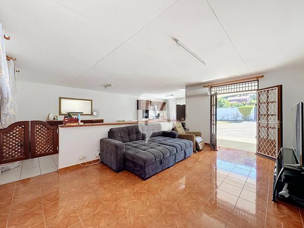 DPT GUYANE, à vendre CAYENNE Maison T4 plain pied de 163  m2 sur un terrain de 1 201 m2