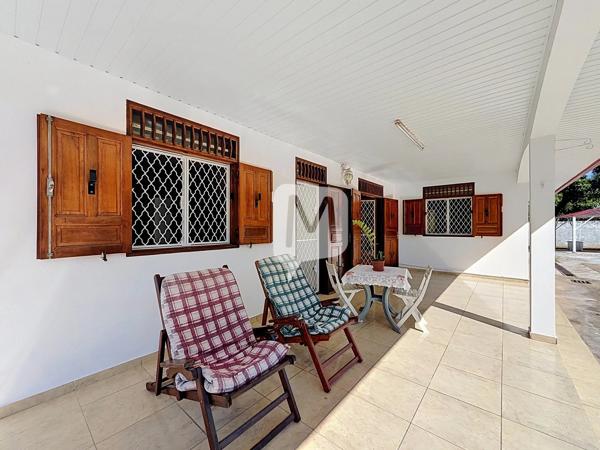 DPT GUYANE, à vendre CAYENNE Maison T4 plain pied de 163  m2 sur un terrain de 1 201 m2