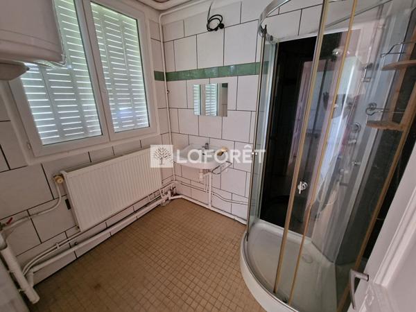 Achat immeuble Vernou-la-Celle-sur-Seine - 10 pièce(s) - 101 m² - 240 000 €
