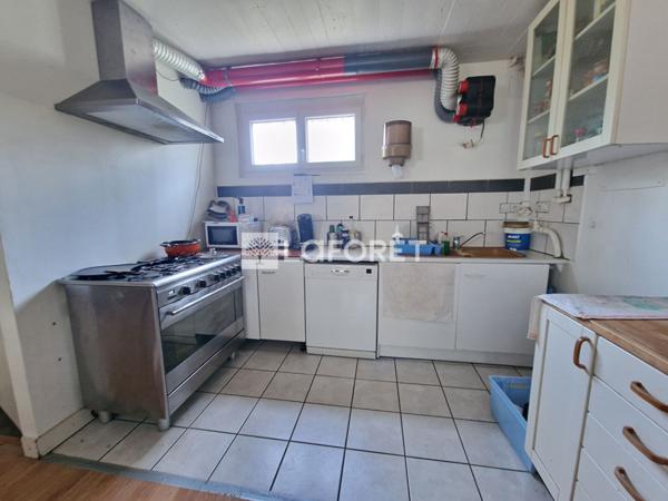 Achat immeuble Vernou-la-Celle-sur-Seine - 10 pièce(s) - 101 m² - 240 000 €