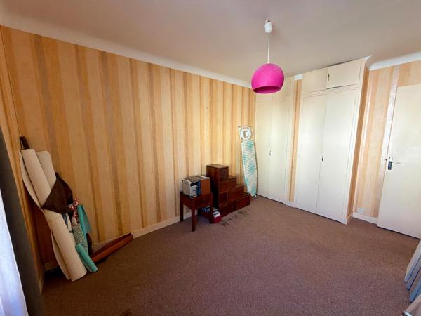 MONTSÛRS – Maison de 133 m² avec logement indépendant, jardin clos et DPE C