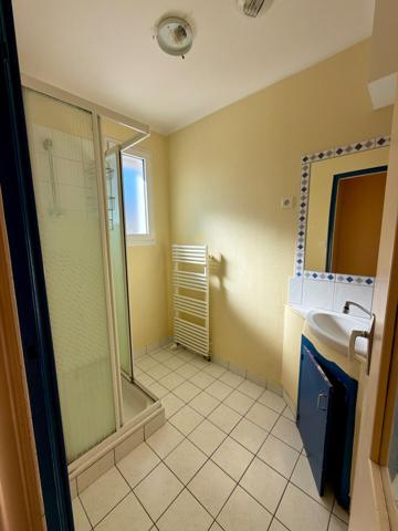 MONTSÛRS – Maison de 133 m² avec logement indépendant, jardin clos et DPE C