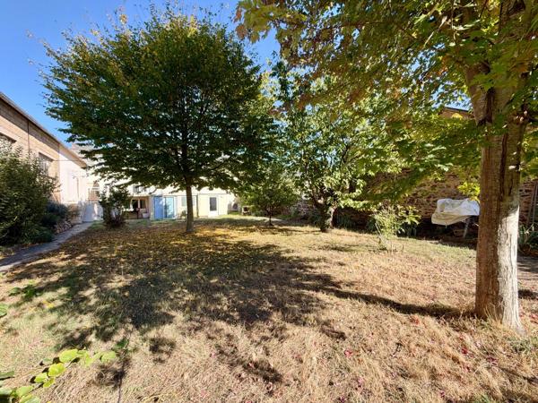 MONTSÛRS – Maison de 133 m² avec logement indépendant, jardin clos et DPE C