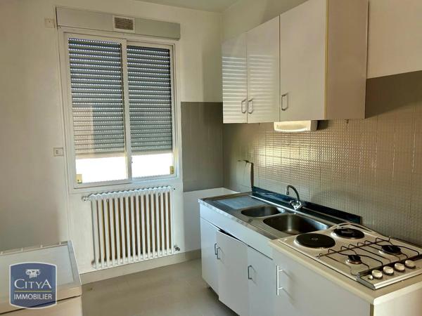 Appartement à louer 2 pièces 63.38m² Bourg-en-Bresse (01000)