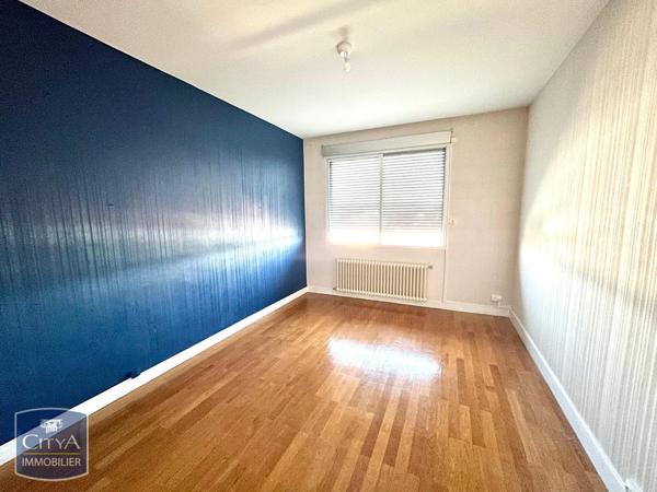 Appartement à louer 2 pièces 63.38m² Bourg-en-Bresse (01000)
