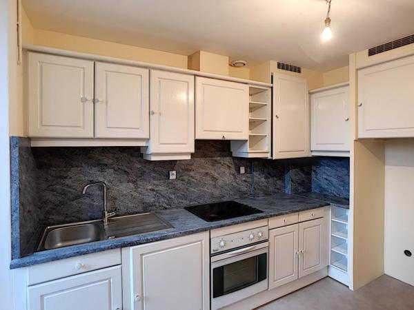 APPARTEMENT T3 A LOUER A ROANNE - CENTRE VILLE