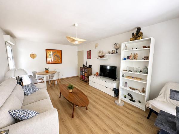 CANNES LA BOCCA / LE CANNET – T2 AVEC GRANDE TERRASSE, PISCINE, PARKING & CAVE