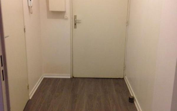 Appartement à louer    1 pièce •  Longperrier