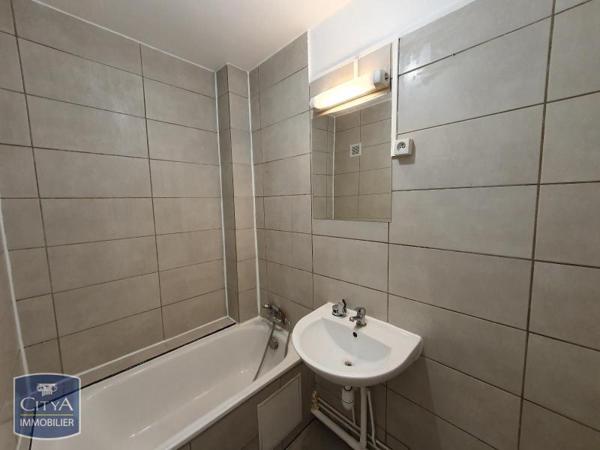 Appartement à louer 4 pièces 63.66m²
