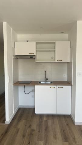 Studio
                                                                                                                                                                                                                                                                                                                        1 pièce(s)                                                                                                                                                                                                                                                                                                                              30  m²