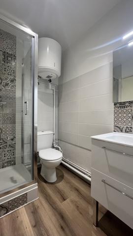 Studio
                                                                                                                                                                                                                                                                                                                        1 pièce(s)                                                                                                                                                                                                                                                                                                                              30  m²