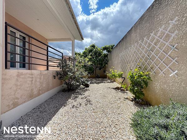 Maison T4 de 150 m² Quartier Montplaisir à Narbonne Piscine, deux garages, 4 faces libres