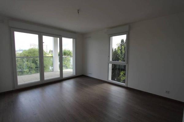 Appartement 2 pièces                                        - 44200 Nantes - Sèvre Réf : 12074