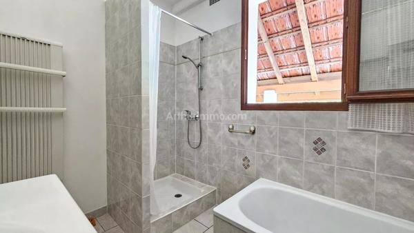 Vente                                                      Maison
                        
                     4 pièces                      84 m2                     à Montlhéry