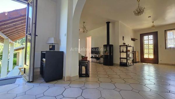Vente                                                      Maison
                        
                     4 pièces                      84 m2                     à Montlhéry