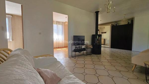 Vente                                                      Maison
                        
                     4 pièces                      84 m2                     à Montlhéry