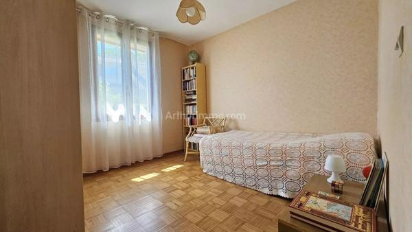 Vente                                                      Maison
                        
                     4 pièces                      84 m2                     à Montlhéry